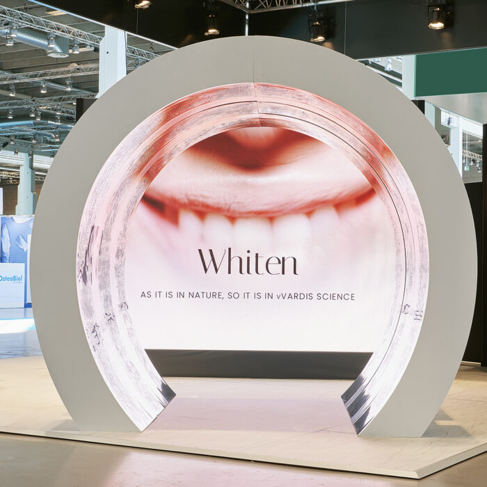 Leesign dental fair vVardis messestand